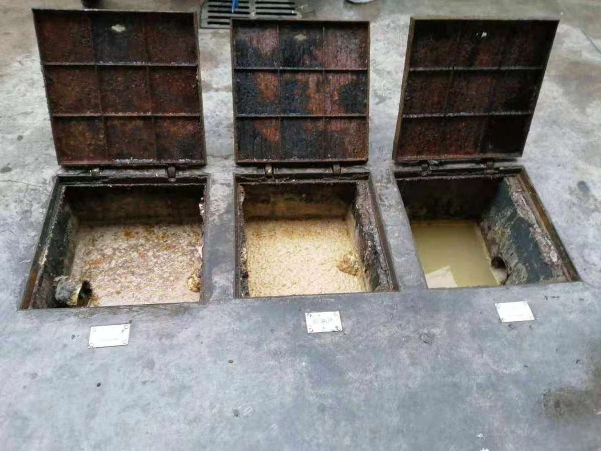青松路街道清理隔油池-污水池清掏