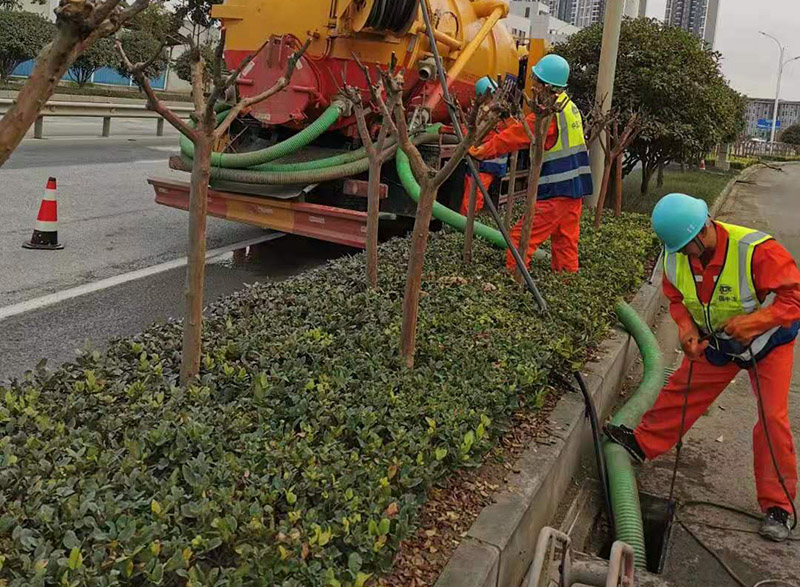青松路街道市政管道清淤